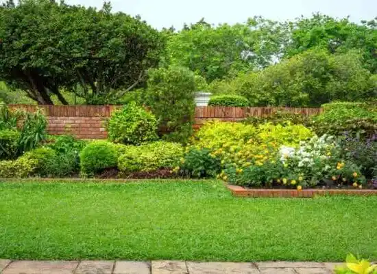 landscaping services Valley Park